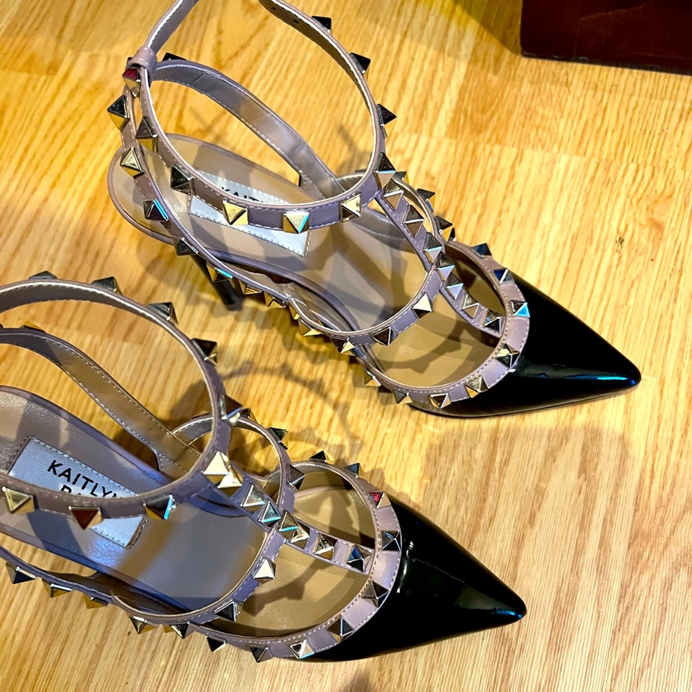 Kaitlyn pan heels